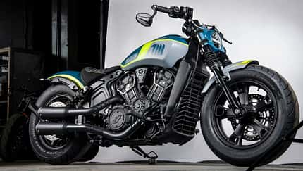 Neon Scout Bobber Sixty Limited Edition Tank Machine Indian Etoile