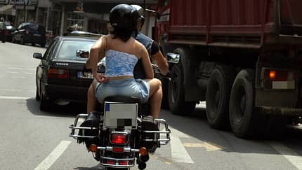 Leichte Kleidung Motorrad