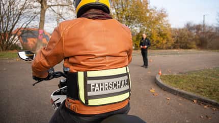 Motorrad Moped Führerschein Fahrschule 125er