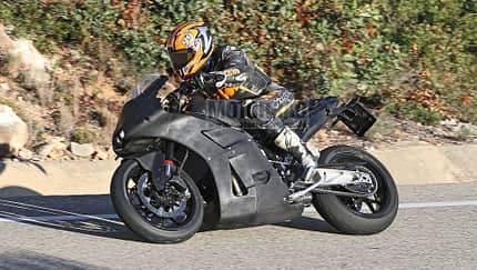 KTM RC8 Straßenversion Erlkönig
