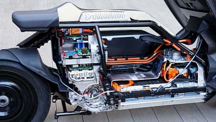 Fahrbericht BMW CE 04