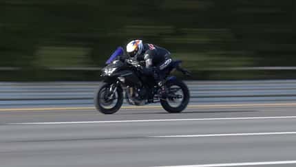 Kawasaki ZX 25 R Turbo Trick Star