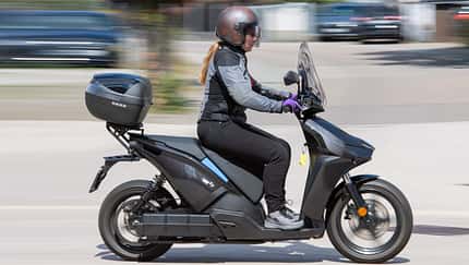 Ray 7.7 125er-Elektro-Roller Fahrbericht