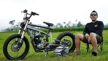 Enggal Modified BMX Cub Bulldog mit 250er-Einzylindermotor von Kawasaki