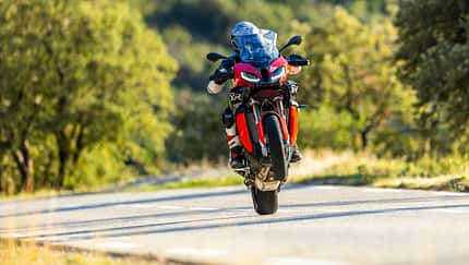 BMW S 1000 XR Wheelie