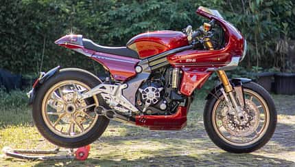 Kawasaki ER-6 Café Racer von Batakastem Workshop (02/2023)