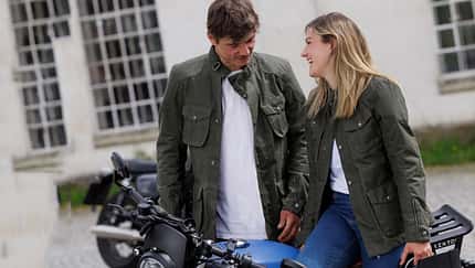 Motorradjacken aus gewachster Baumwolle 