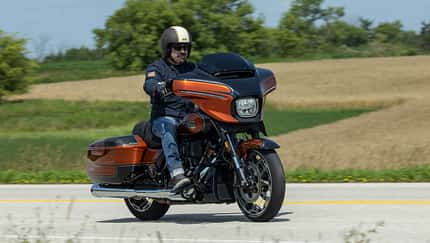 Harley-Davidson CVO Street Glide Road Glide 121 2023