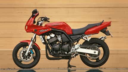 Yamaha FZS 600 Fazer