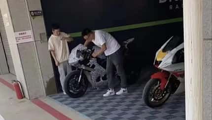 CFMoto 800 SR Erlkönig