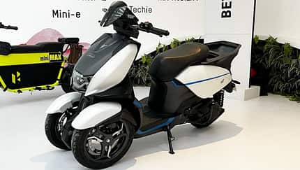 Hero Vida Sway Electric Scooter Concept Elektroroller mit 3 Rädern Dreirad Trike (01/2024)
