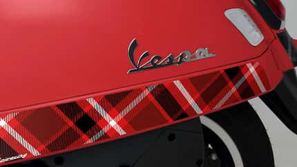Uniracing Super Sticker Kit für Vespa GTS (2024)