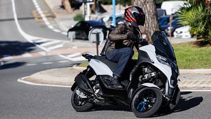 Piaggio MP3 310 Test Fahrbericht