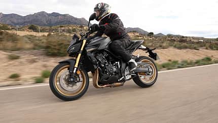 Erster Test der neuen Honda Hornet 1000 SP 2025. In Spanien mit den ersten Eindrücken.