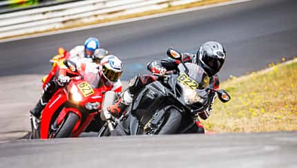 Nordschleife mit Youngtimer Motorräder