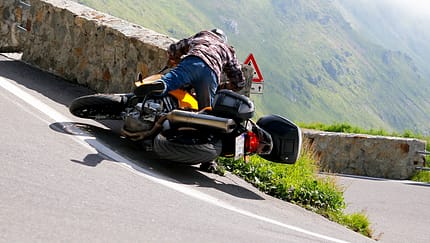 Umfaller Unfall Sturz Stilfser Joch Kehre Kurve Fahrtechnik