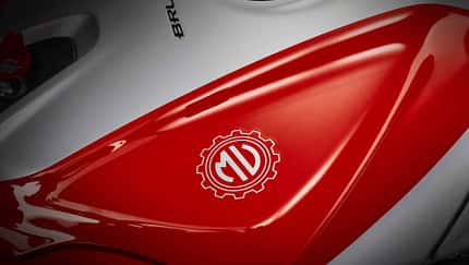 MV Agusta Brutale 800 Ottantesimo erster Test MV Agusta Brutale 800 Ottantesimo erster Test