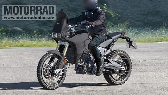 Erlkönig Ducati DesertX 2026 V2 (09/2025)