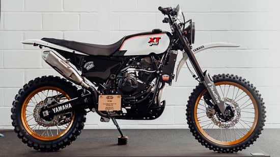 Yamaha XT 700 Retro-Umbau Ténéré 700 von Holy Moly Co.