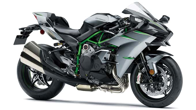 Hier im Bild: die neue Kwasaki Ninja H2 Carbon. Auch sie kommt mit den Neuerungen und auch der neuen Farbe.