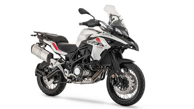 Auf elektronische Helfer verzichtet Benelli weitgehend, abgesehen vom untadeligen ABS von Bosch, das sich für den Offroad-Betrieb hinten abschalten lässt.