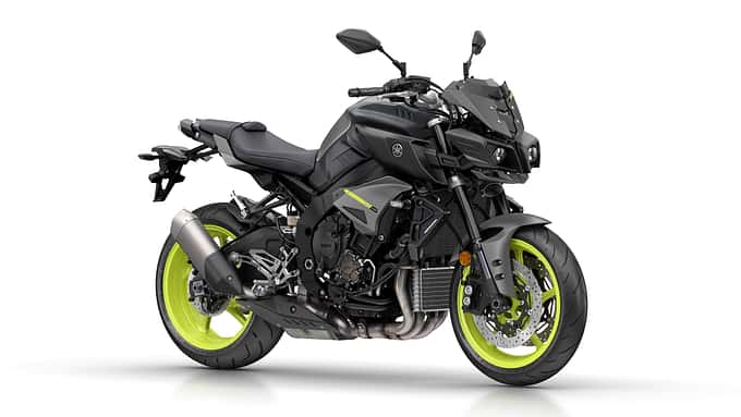 In der Tradition der FZ steht seit 2016 das völlig neue Hyper-Naked MT-10 mit zerklüfteter Lampenmaske und Crossplane-Motor.