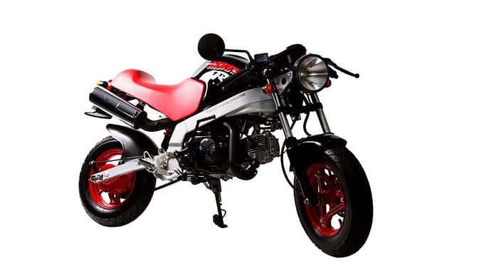 1987 brachte Honda eine sportliche R-Variante mit Brückenrahmen und Scheibenbremse vorne.