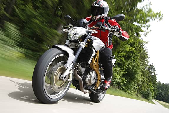 Aprilia SL 750 Shiver.