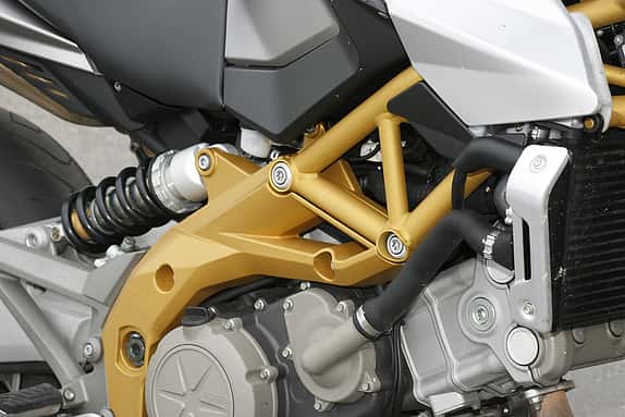 Aprilia SL 750 Shiver.