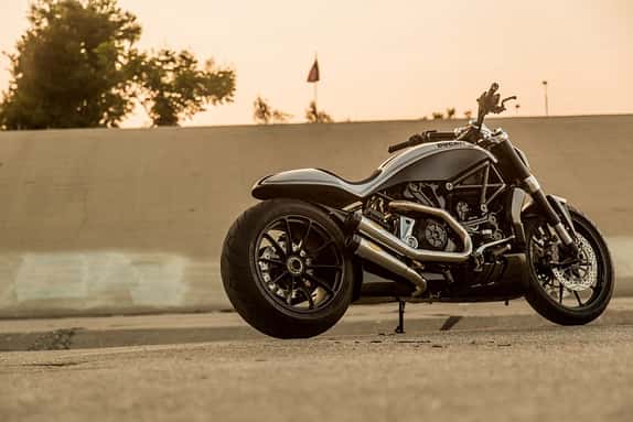 Ducati präsentierte bei der 76. Motorcycle Rally in Sturgis, SD/USA im August 2016 diese von Roland Sands umgebaute Ducati XDiavel.