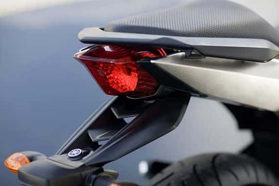 Neuer Feger in der Mittelklasse: Yamaha XJ6.