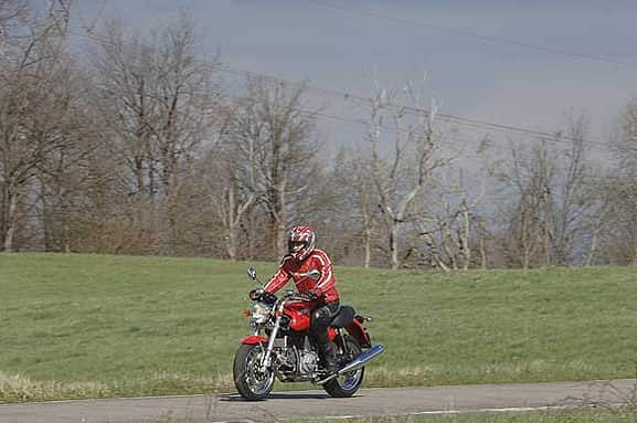 Die Ducati GT 1000.