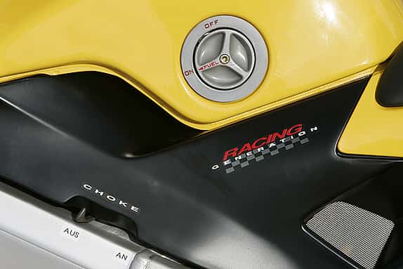 Aus dem Fazit des MOTORRAD-Vergleichstest (Ausgabe 2/2005): "Die Cagiva ist ein Traum - Rennfreaks kommen an ihr nicht vorbei."