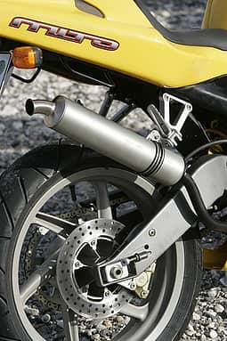 Aus dem Fazit des MOTORRAD-Vergleichstest (Ausgabe 2/2005): "Die Cagiva ist ein Traum - Rennfreaks kommen an ihr nicht vorbei."