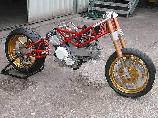 Aus der Entwicklungsgeschichte der Bimota DB5 mille - dokumentiert vom Designer.
