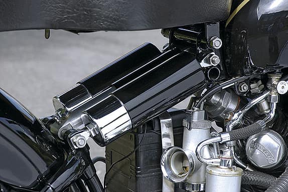 Zwei Federbeine und ein hydraulischer Dämpfer dazwischen. Die Vincent wartete mit allerlei technischen Neuerungen auf.