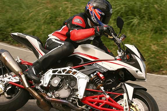 Die fahraktive Tesi ist ein faszinierendes Stück Technik und Bimota-Geschichte zugleich.
