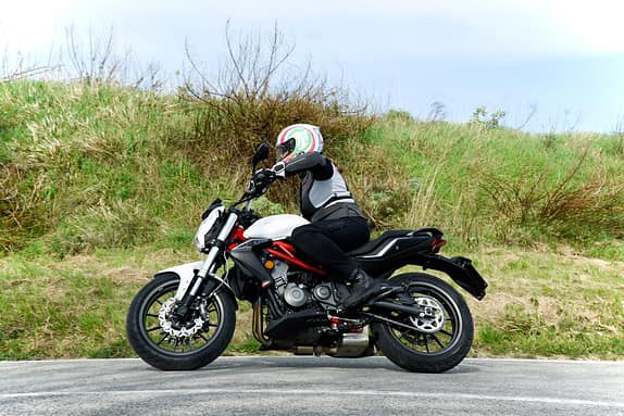 Benelli BN 302.