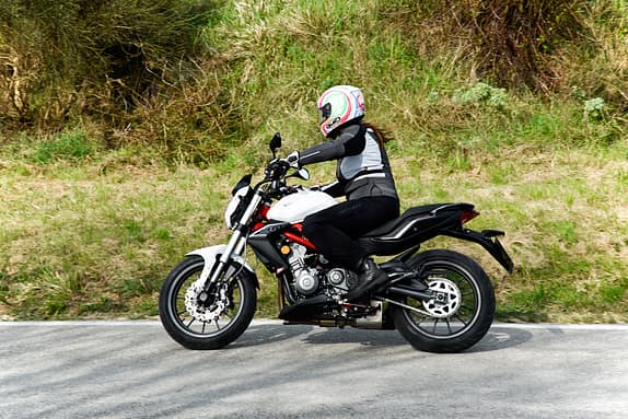 Benelli BN 302.