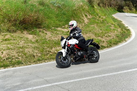 Benelli BN 302.