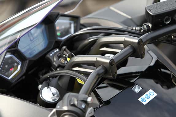 Honda NM4 Vultus.