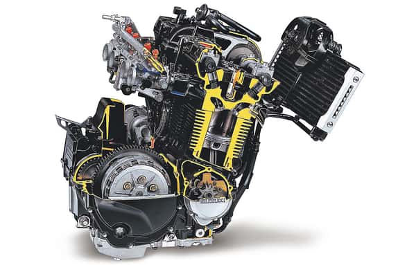 Seidenweicher und bullenstarker Vierzylinder-Motor der Suzuki GSX 1400.