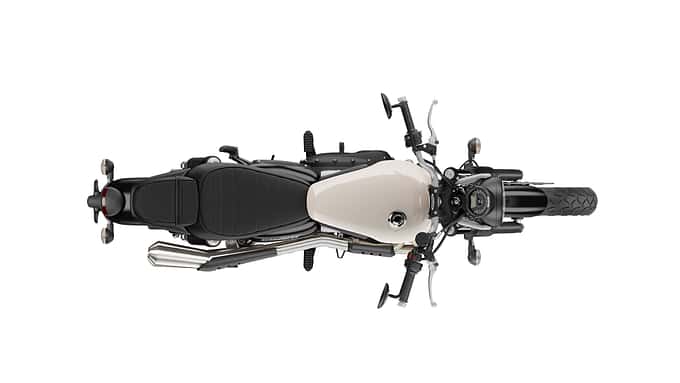 Gute Neuigkeiten auch für alle Besitzer des A2-Führerscheins. Die neue Street Scrambler lässt sich bei den Triumph-Händlern auf 48 PS drosseln.
