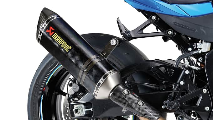 Den abgebildeten Akrapovic-Auspuff gibt es wie bei der GSX-R nur gegen Aufpreis.