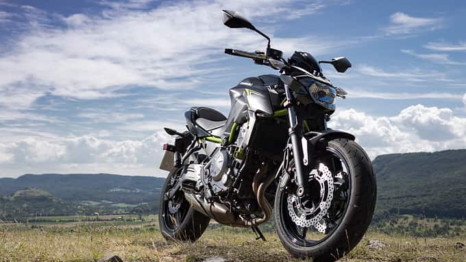 Im Vergleich zur Vorgängerin hat die Z 650 deutlich abgenommen. Sie weigt vollgetankt 187 Kilogramm.