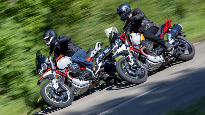 Moto Guzzi V85 TT (2024), Moto Guzzi V85 TT (2022) Vergleichstest