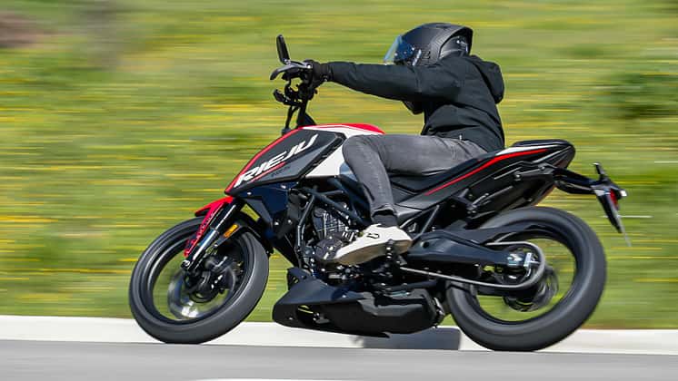 Le modèle en question était évidemment la populaire KTM 125 Duke, mais aussi la Yamaha MT-125, désormais encore plus populaire