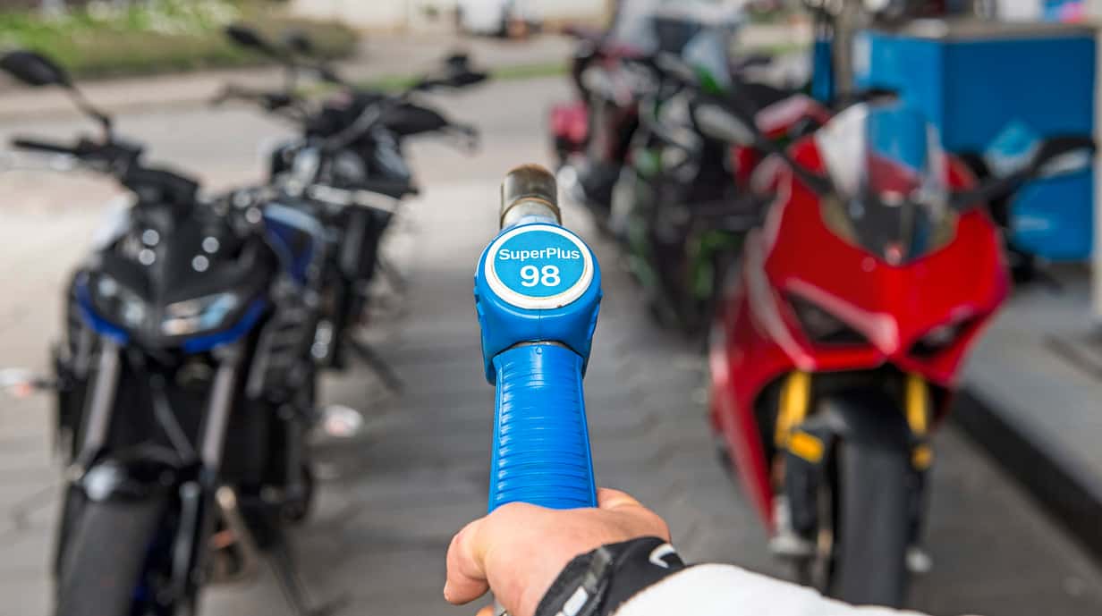 Tanken Motorrad Benzin Tankdeckel