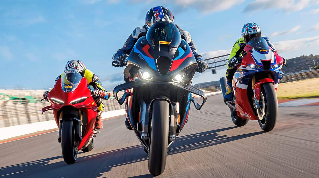 Motorrad Vergleichstest Racetrack BMW M 1000 RR, Ducati Panigale V4 S, Honda 1000 RR-R Fireblade SP
