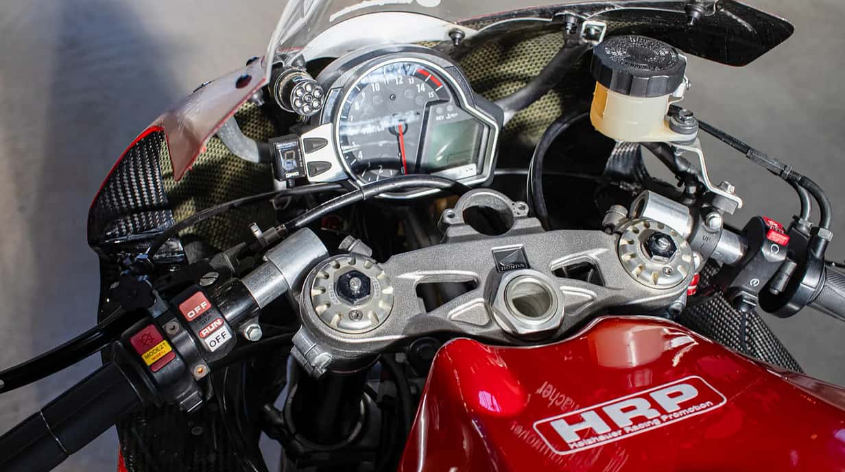 Honda CBR 1000 RR Fireblade SC 59 von Holzhauer